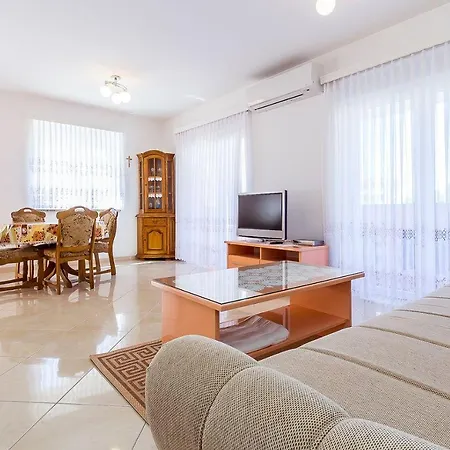 Apartment Rico Medulin